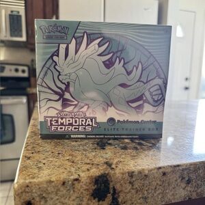 Pokemon Temporal Forces Elite Trainer Box - Green and Purple